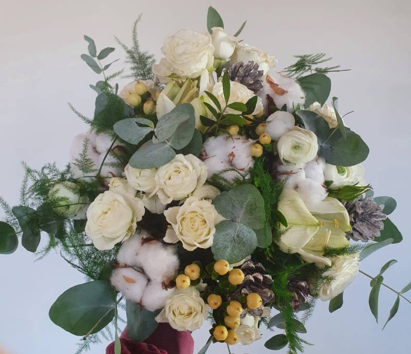 Création de bouquet de la mariée thème hiver à Anse (45 €)