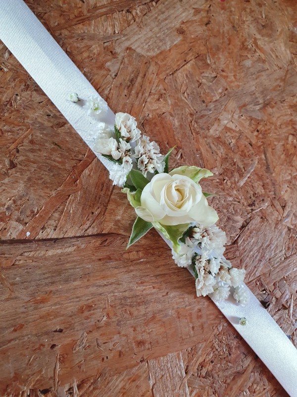 Atelier Confection d'un bracelet en fleurs fraîches exclusif enfants- Samedi 25 juillet 2026- 20 euros